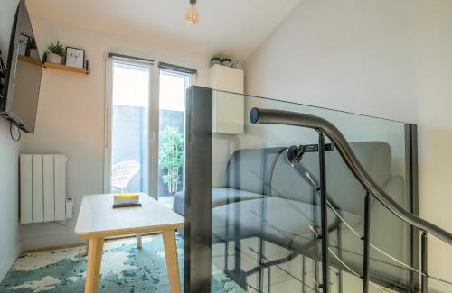 Parc-de-Montsouris Apartment | An Enchanting Parisian hideaway