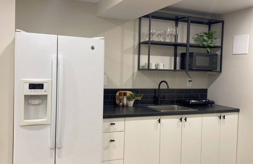 North Bethesda Apartment | An entire Basement Unit With a Separate Entrance