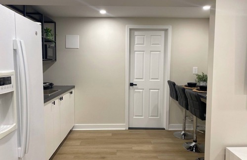 North Bethesda Apartment | An entire Basement Unit With a Separate Entrance
