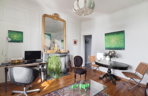 Centre Apartment | AN ERMINIG by Cocoonr