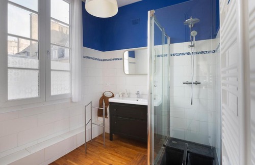 Centre Apartment | AN ERMINIG by Cocoonr