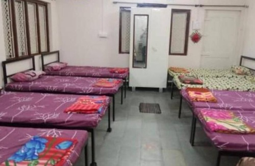 Bouvet Island House | An excellent common hall/bedroom for 8 to 15 guests, near Shri Mahakal Temple.