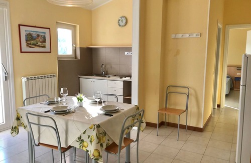 Marciaga Apartment | An oasis of nature just steps from the lake.