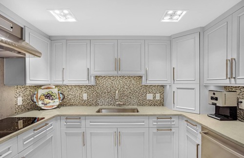 Truman Annex Condo | An Ocean Serenity in Truman Annex, Key West