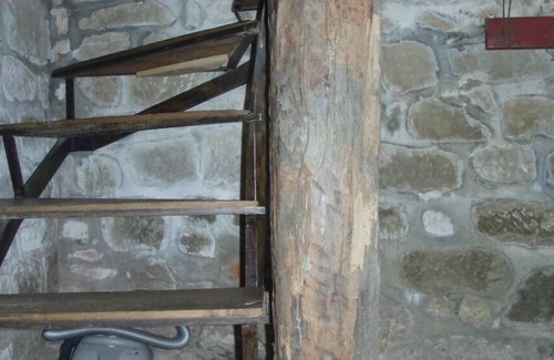 Londa Cottage | An old watchtower of San Leolino Castle