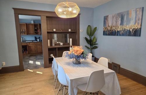 Downtown Minneapolis Apartment | Ana Maria del Azul