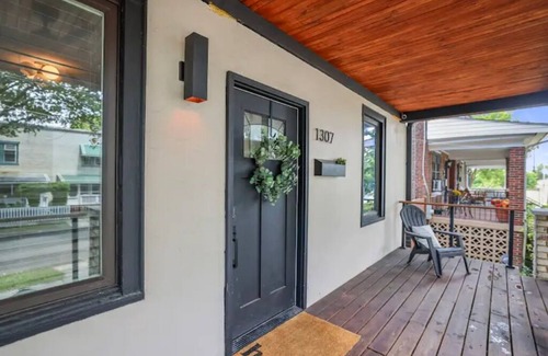 Fairlawn House | Anacostia Bungalow