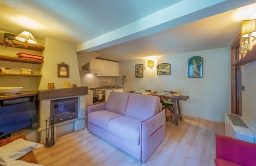 La Salle Apartment | Anais Apartment - Central & wifi