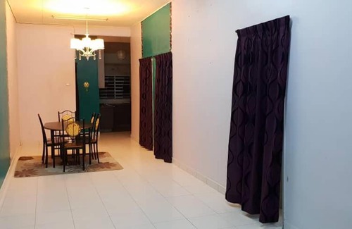 Pelabuhan Klang House | Anakku Homestay