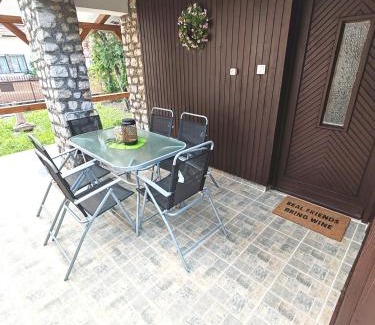 Zsorifurdo House | Ananász Apartman