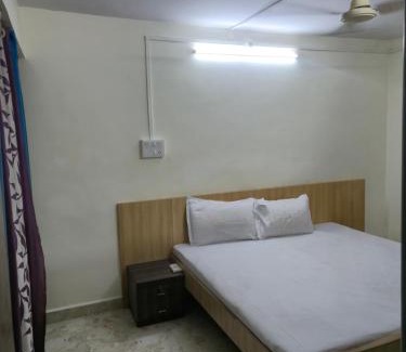 Pardi Apartment | Anand Home Stays
