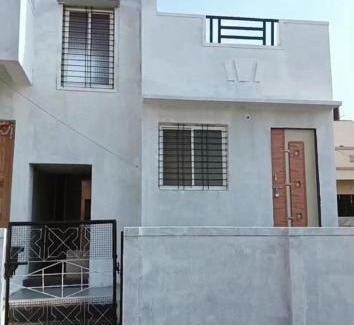 Phaltan House | Anand Stay & Dining