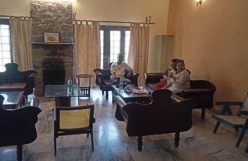 Abu Road Hotel | Anandmai Heritage Villa Mount Abu