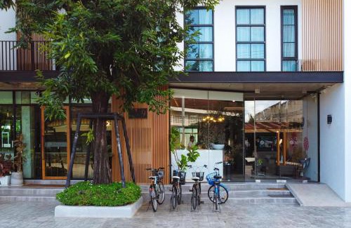 Ban Tai Hotel | Ananzitra Hotel
