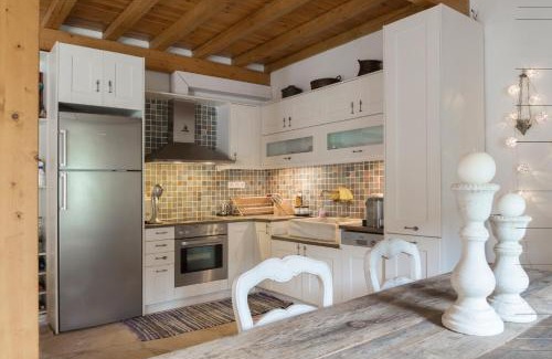 Tselendata House | Anapama