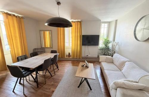 Villefranche-de-Rouergue Apartment | Anastasia