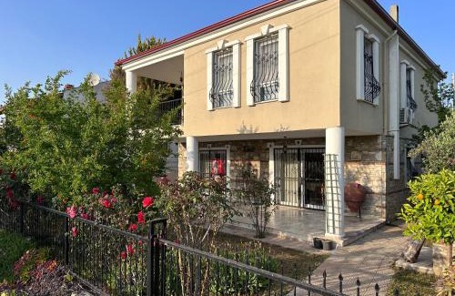 Kadnlar Denizi Mahallesi Villa | Anatolian House Villa