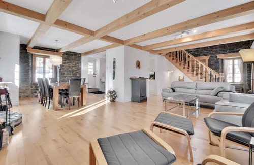 Paroisse Saint-Ignace de Loyola House | Ancestrale A few minutes to downtown Quebec city (#294363)
