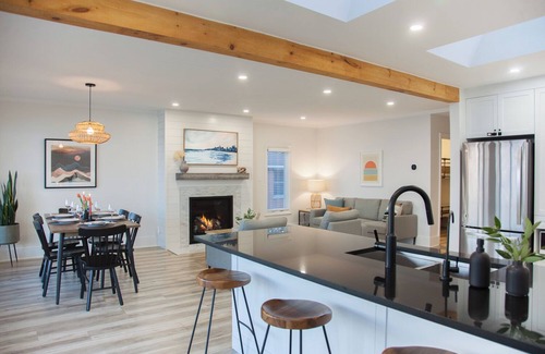 Wainfleet House | Anchor Bay Beach House