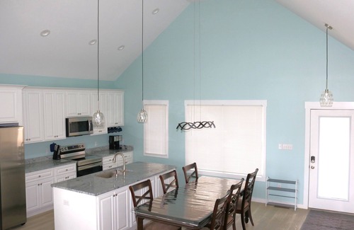 Nancy House | ⚓ Anchored on Lakeshore ⚓ 2 BR/2BA Lakeview Home <1/4 Mile to Public Boat Ramp