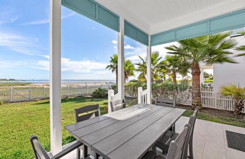 The Shores House | Anchors Aweigh cottage