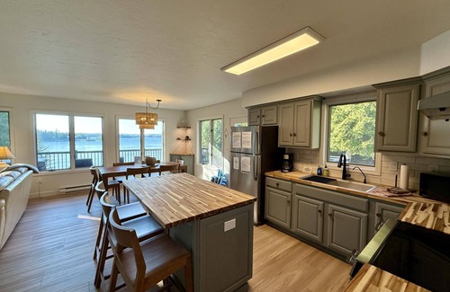 Drummond House | Anchorwood Cabin on Drummond Island