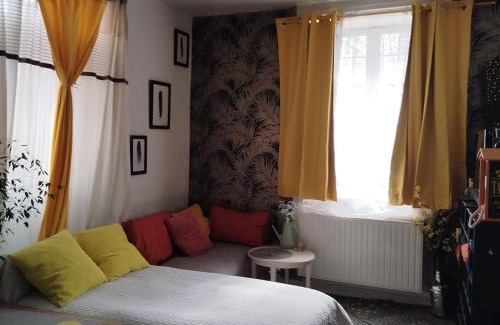 Noiretable Apartment | Ancien bureau de la poste