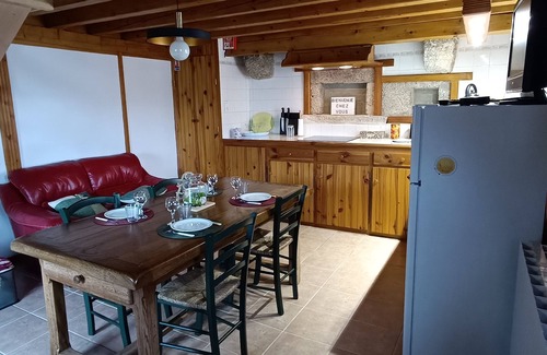 Mazet-Saint-Voy House | Ancien Four à Pain Typique de la Région Pour un Séjour à 2, Sportif ou Culturel