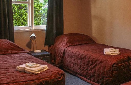 Naseby Hotel | Ancient Briton Budget Accommodation