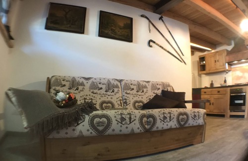 Troil House | Ancient charming house in a central position