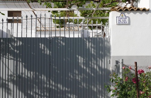 Moclin Cottage | Andalusian Retreat with Private Pool and Garden