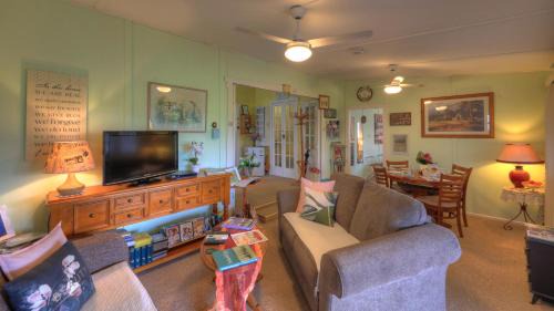 South Grafton Bed & Breakfast | Andavine House - Bed & Breakfast