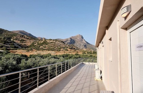 Khondros Apartment | Andromeda-Deluxe apt 50m from the beach, sea view