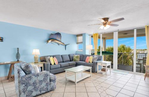Meadows House | Andros - Spacious 2x2 Waterfront Condo