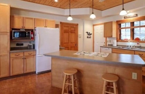 Harshaw House | Andy Lee’s Bearskin Cabin