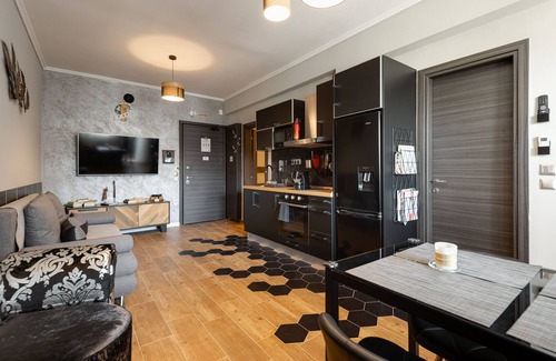 Thessaloniki City Centre Apartment | Anesis central luxury suite