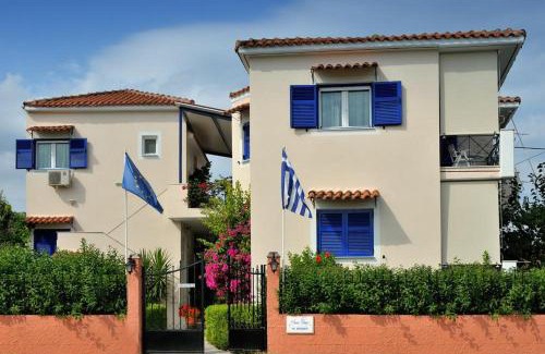 Kariotai Apartment | Anesis Village Studios and Apartments