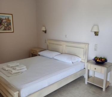 Kariotai Apartment | Anesis Village Studios and Apartments