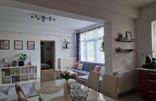 Balatonbereny Apartment | Angéla Ház