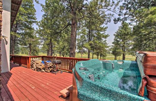 Angel Fire House | Angel Fire Escape with Hot Tub - 2 Mi to Gondola!