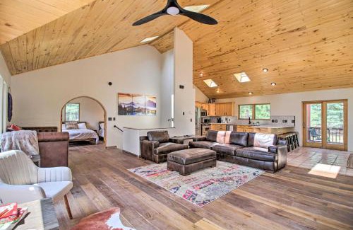 Angel Fire House | Angel Fire Escape with Hot Tub - 2 Mi to Gondola!