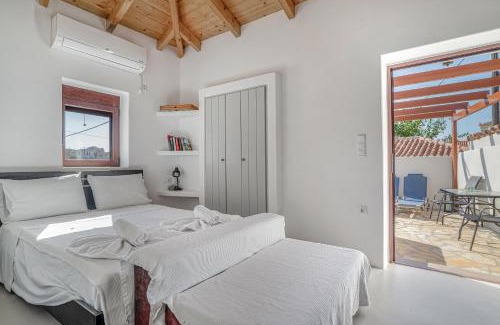 Kithira Apartment | Angel’s studio