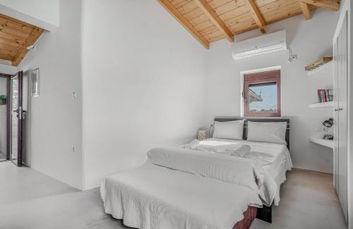 Kithira Apartment | Angel’s studio