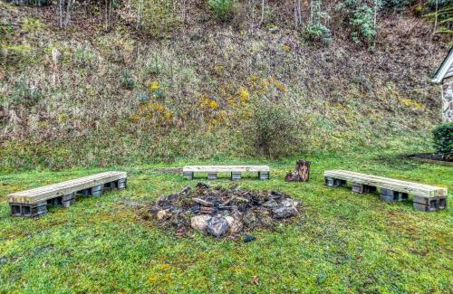 Cullowhee House | Angel View