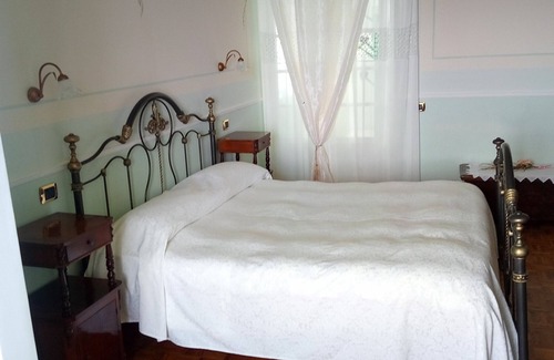 Servigliano House | Angela Garden B&B - Rose Room (triple)