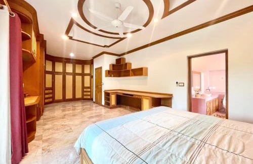 Pong Villa | Angels Park