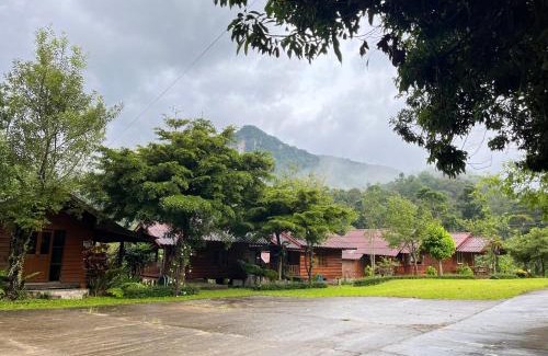 Chom Thong House | Angha forest view บ้านอุ่นรัก