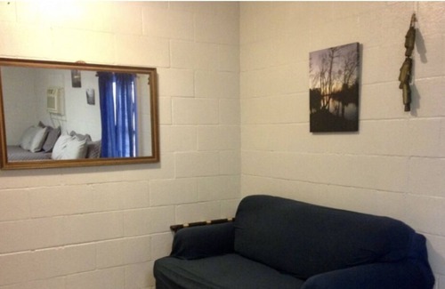 Broaddus Cabin | Angler’s Corner at Sam Rayburn Broaddus Tx Rm 1 of 2. Sleeps 5