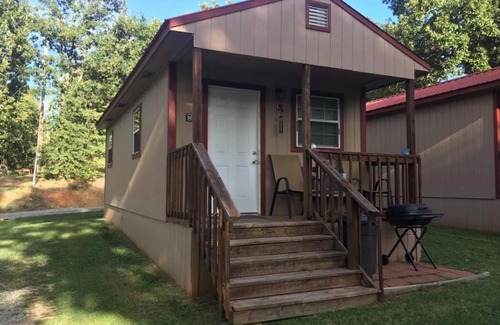 Mead Cabin | Anglers Hideaway Cabins