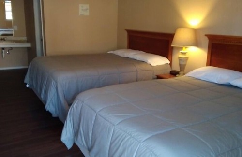 Mead Hotel | Anglers Hideaway Cabins